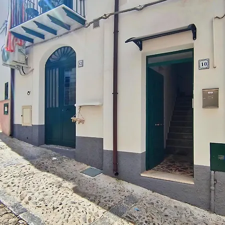 Da Nene Апартаменты Чефалу